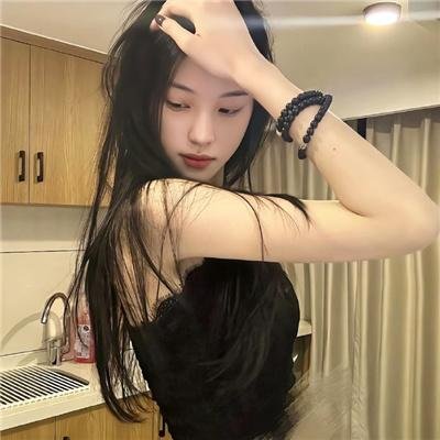 带着魔术盒的男人